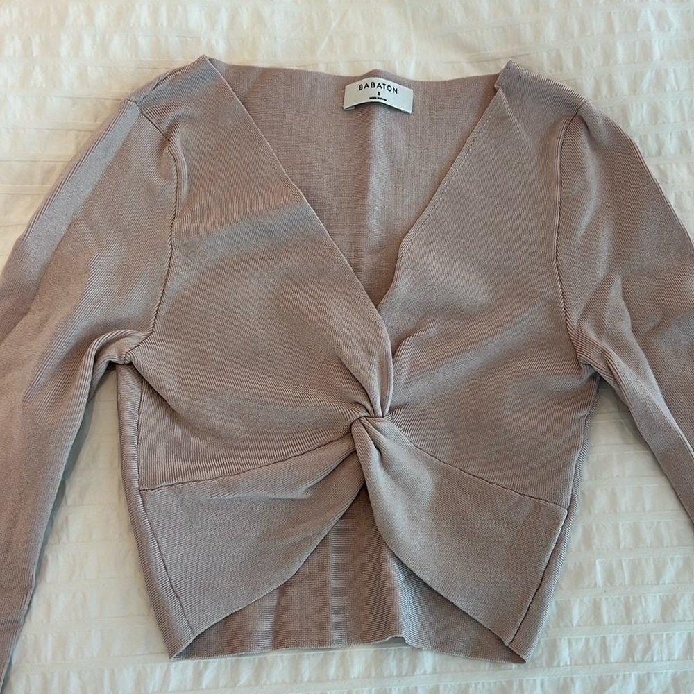 Aritzia Babaton pink long sleeve crop top